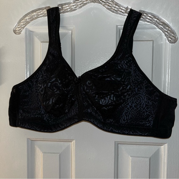 Breezies Black Bra - Picture 2 of 2